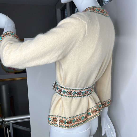 Elsie Tu Hong Kong Sz M Soft Wool Beaded Fully Lined Cardigan Sweater with Belt - Picture 6 of 14
